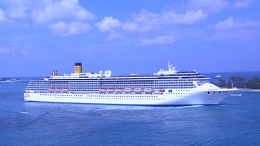 カリブ海での入港風景